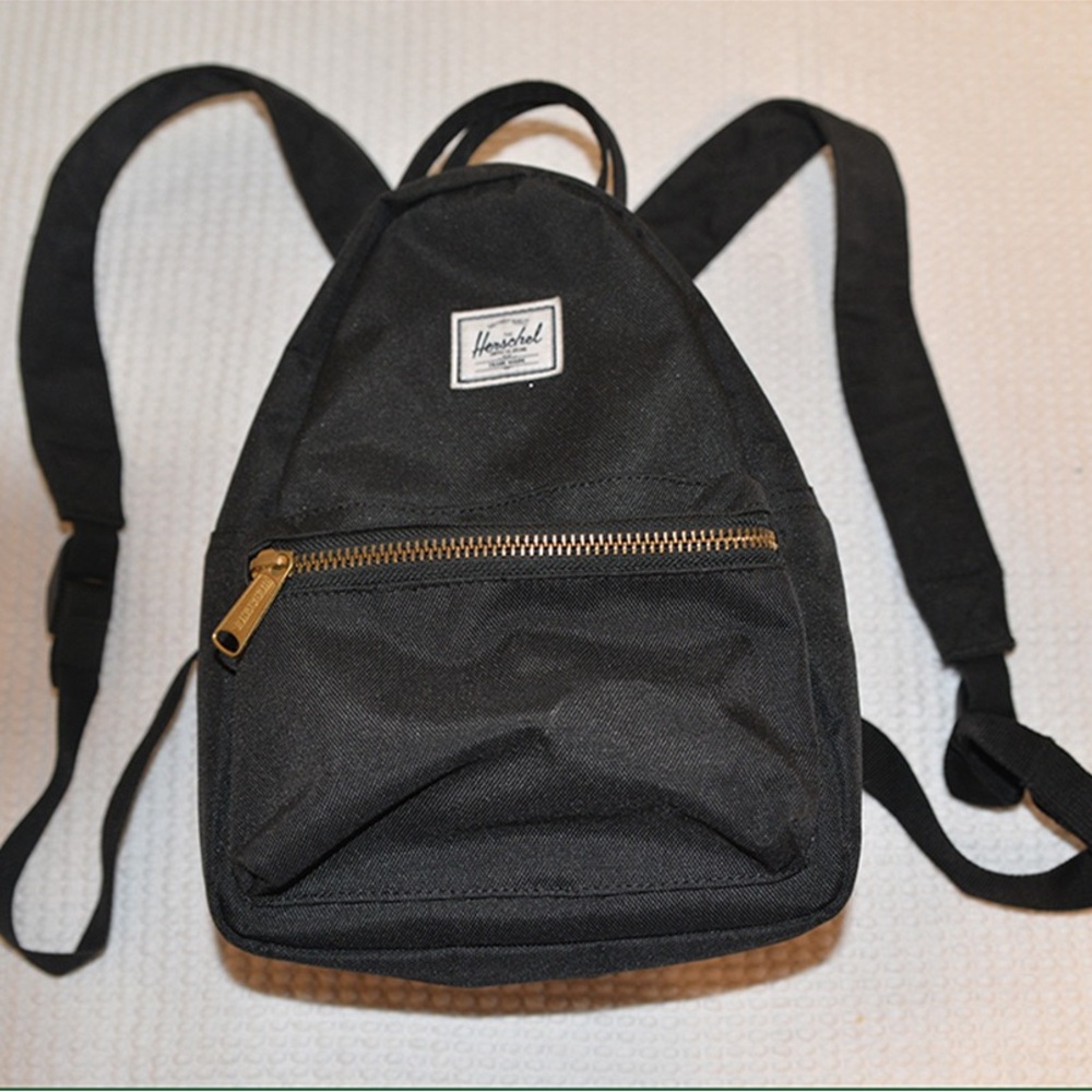 🚫Sold🚫 Herschel Supply Company Black Backpack Minimalist Design